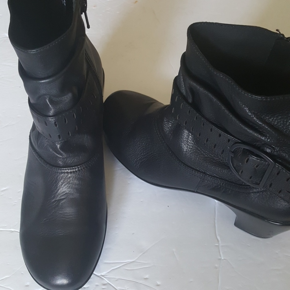 COPY - Umberto Raffini shoes nwot